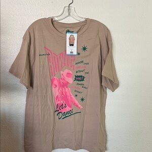 David Bowie Graphic T-Shirt in Tan and Pink size large men’s or women’s